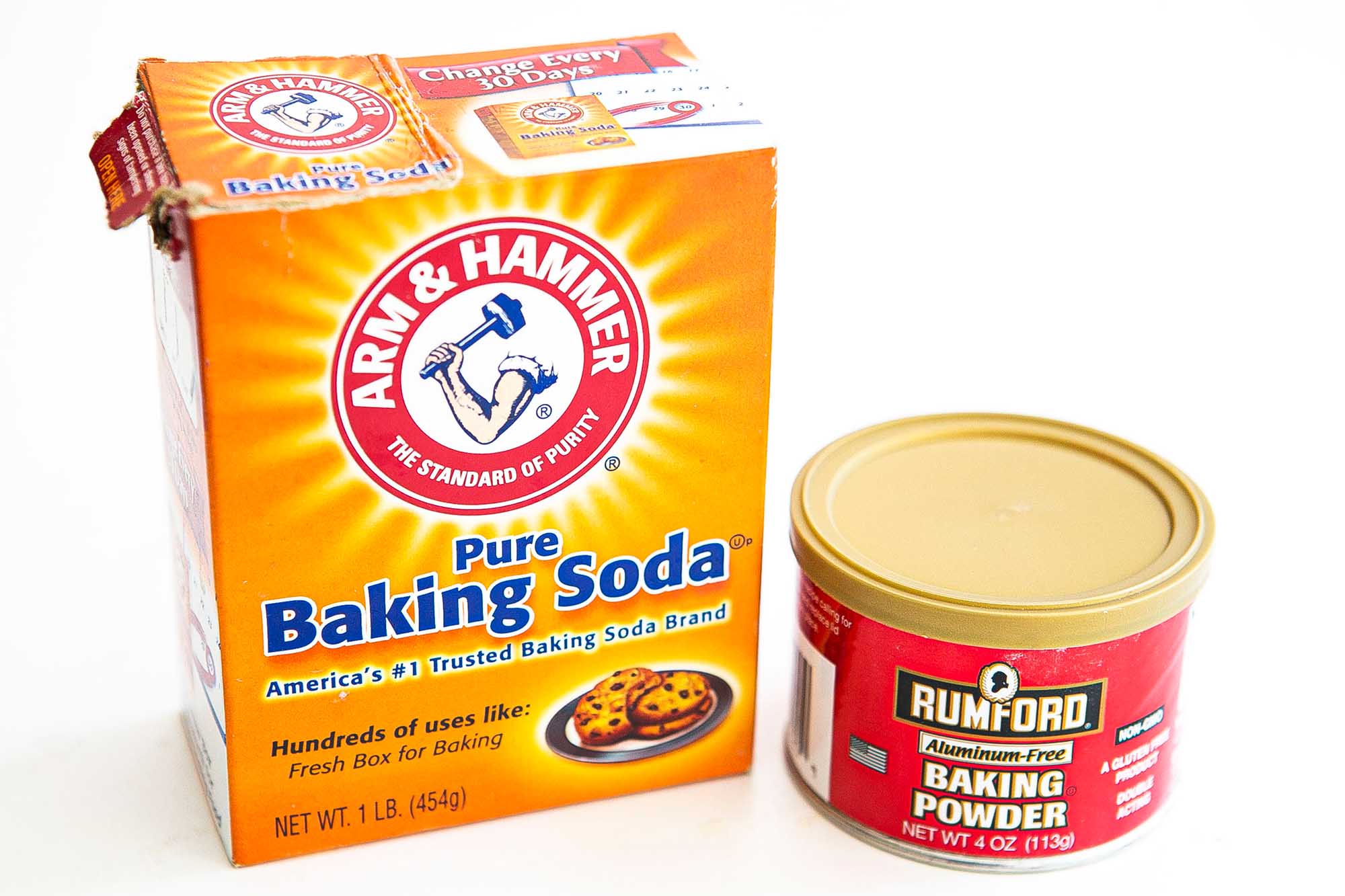 Baking-Soda-vs-Powder-LEAD-1-1